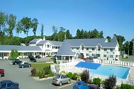 2 Queen Bedroom Pet Friendly-fee applies