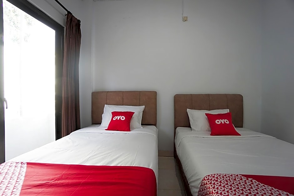 OYO 2566 Putri Kesia Rooms