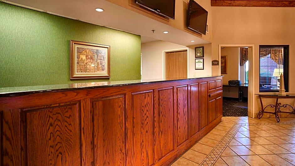 Best Western Plus Executive Hotel & Suites
