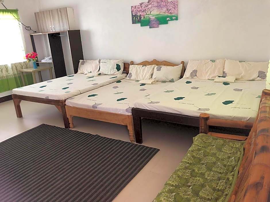 CASA BOLO IN ALAMINOS with HIDDEN WHITE BEACH near 100 Islands