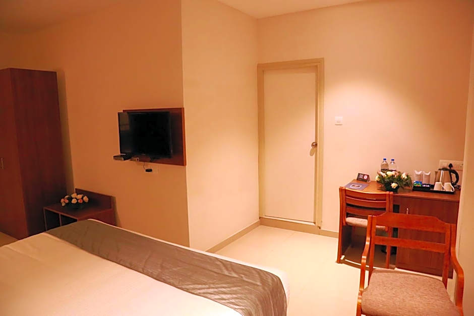 Photo 1 of 4 of Suite