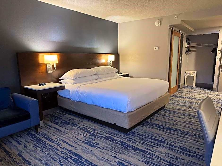 Skyline Hotel Detroit Airport, SureStay Collection by Best Western