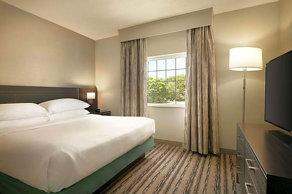 Photo 1 of 5 of Larger 1 King Bed with Sofabed Suite