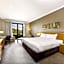 Mercure Kooindah Waters
