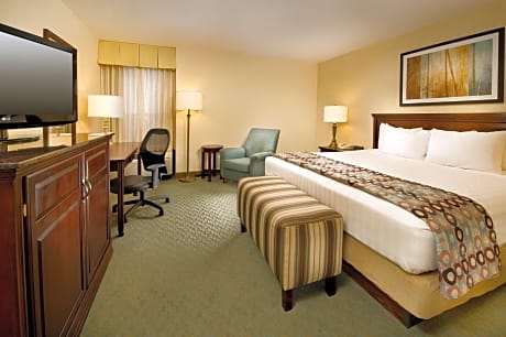 Deluxe King Room - Accessible, Tub