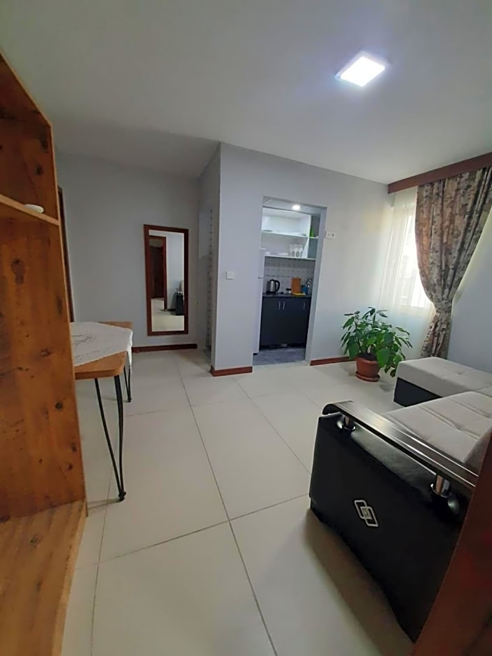 Yesilyurt Otel – Antalya, NJ