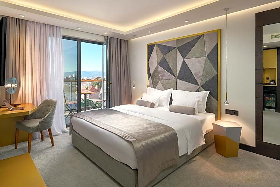 Time Boutique Hotel