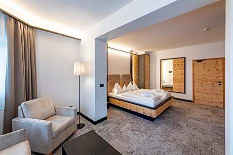 Junior Suite (2 Adults)