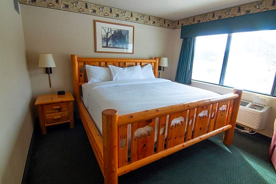 Shell Lake Lodge, a Travelodge by Wyndham