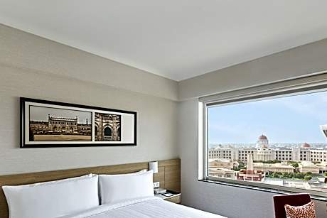Suite, 1 Queen Bed, City View (1 Queen Bed)