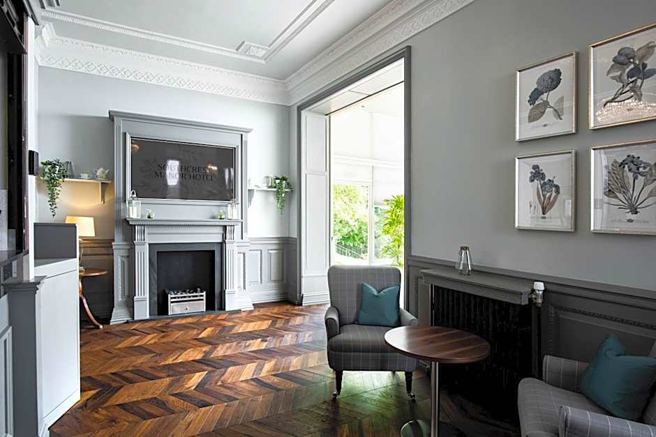 Southcrest Manor Hotel; BW Signature Collection