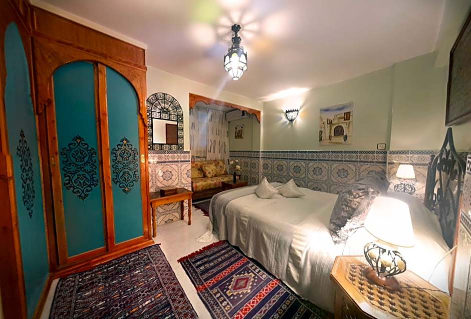 Riad Atika Mek