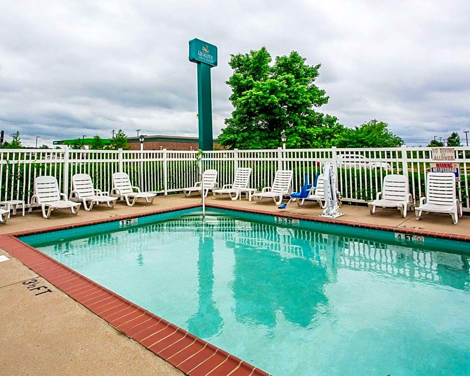 Quality Inn & Suites Mt. Juliet