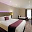 Premier Inn Belfast City Cathedral Quarter