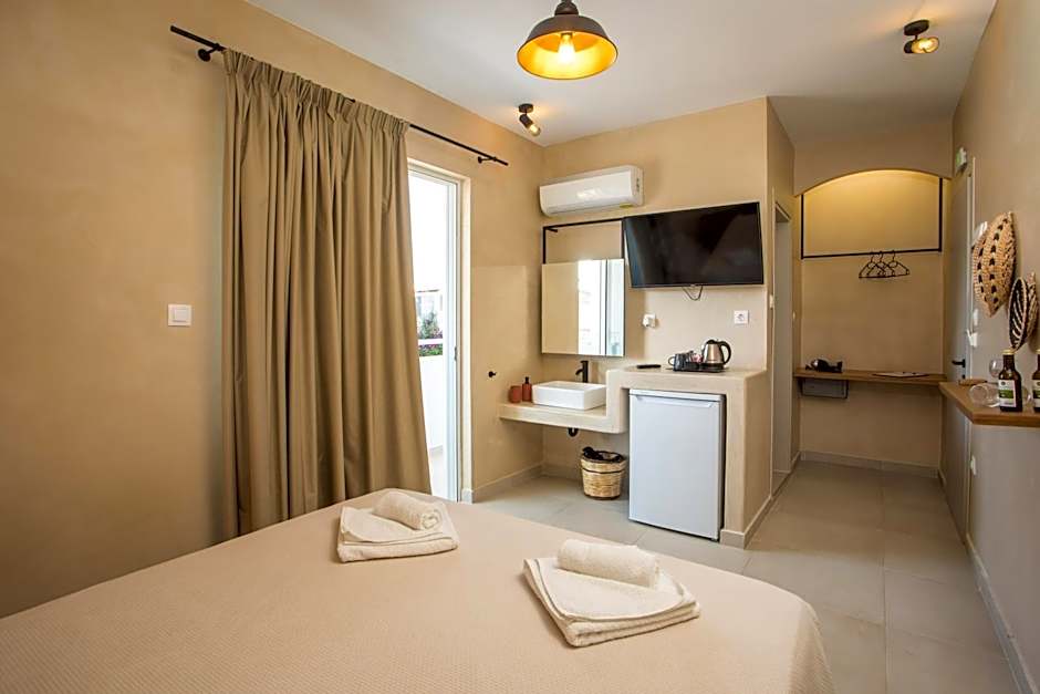 Atma Beach Rooms & Suites