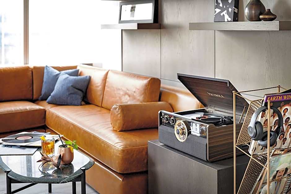 JW Marriott Edmonton Ice District