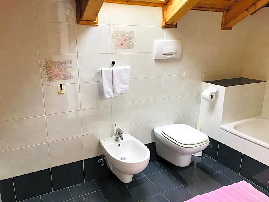 Rifugio Capanna Passo Valles