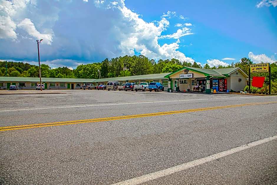 OYO Hotel Calhoun, GA I-75