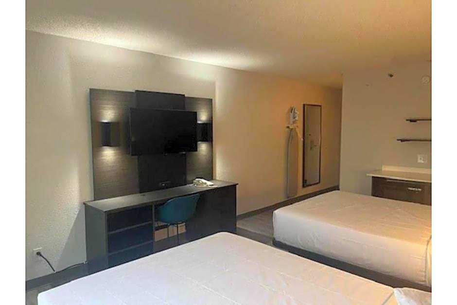 Studio 6 Suites Norcross, GA