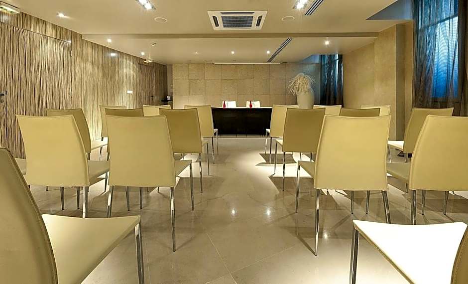 Hotel Banke Opera, Autograph Collection