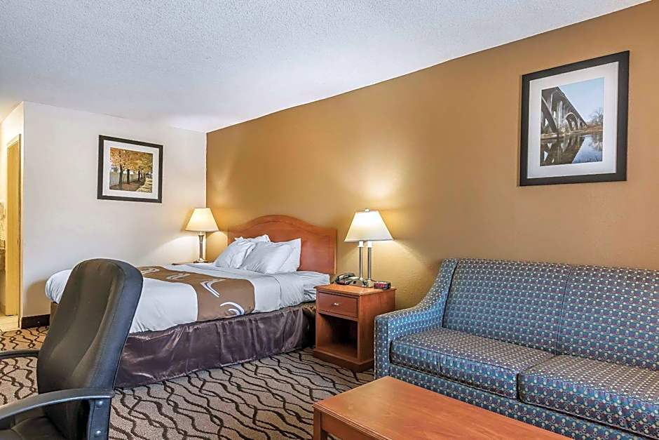 Quality Inn Charleston I-57