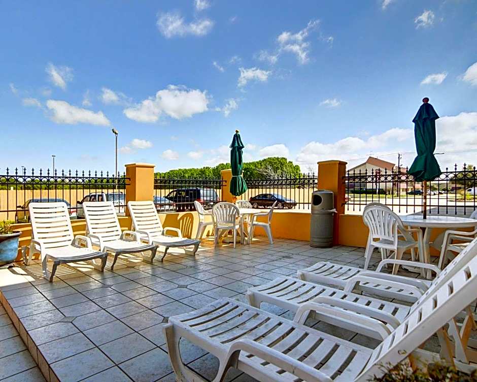 Quality Inn DFW Airport North