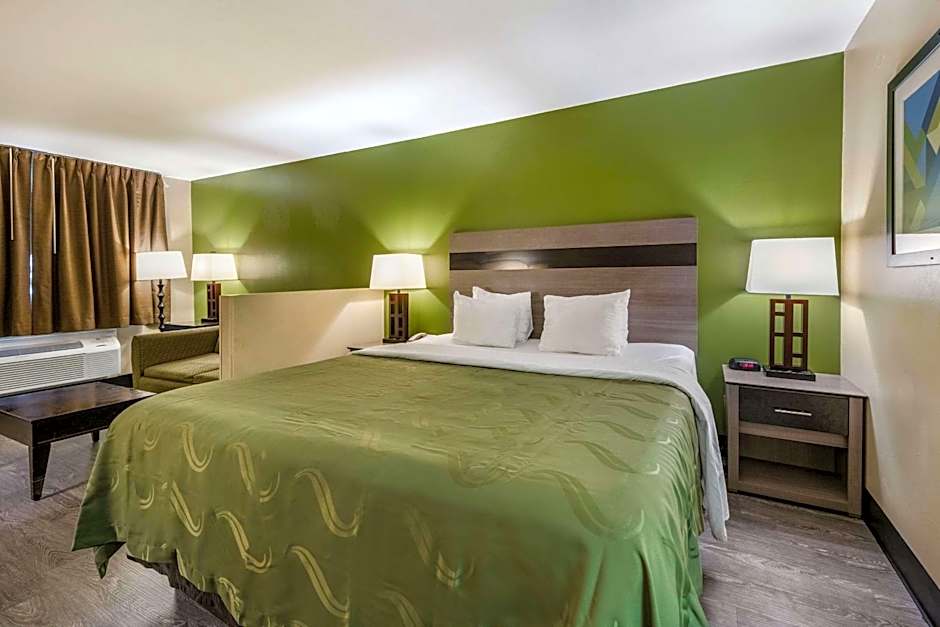 Quality Inn & Suites Garland