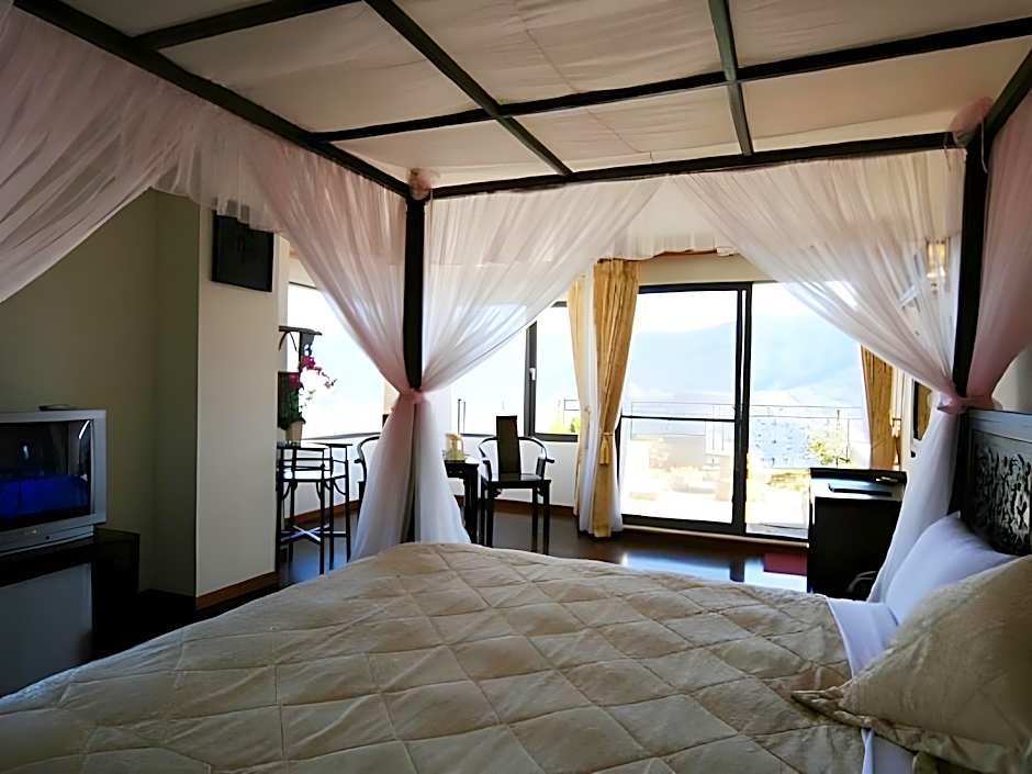 Chunjing Hill View Villa