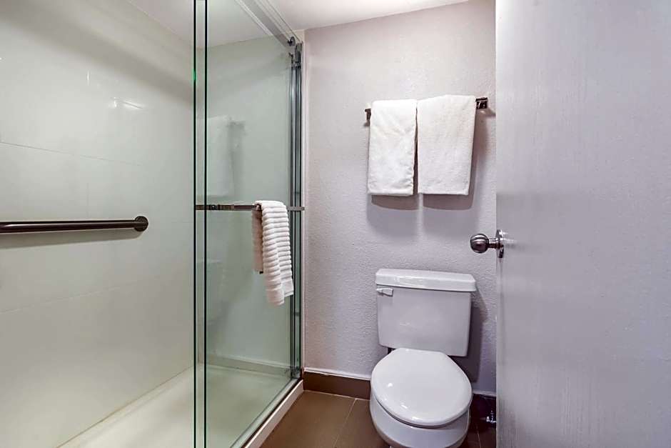 Comfort Inn & Suites Chesterfield - St. Louis