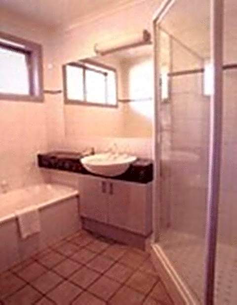 Clayton Monash Motor Inn & Serviced Apartments