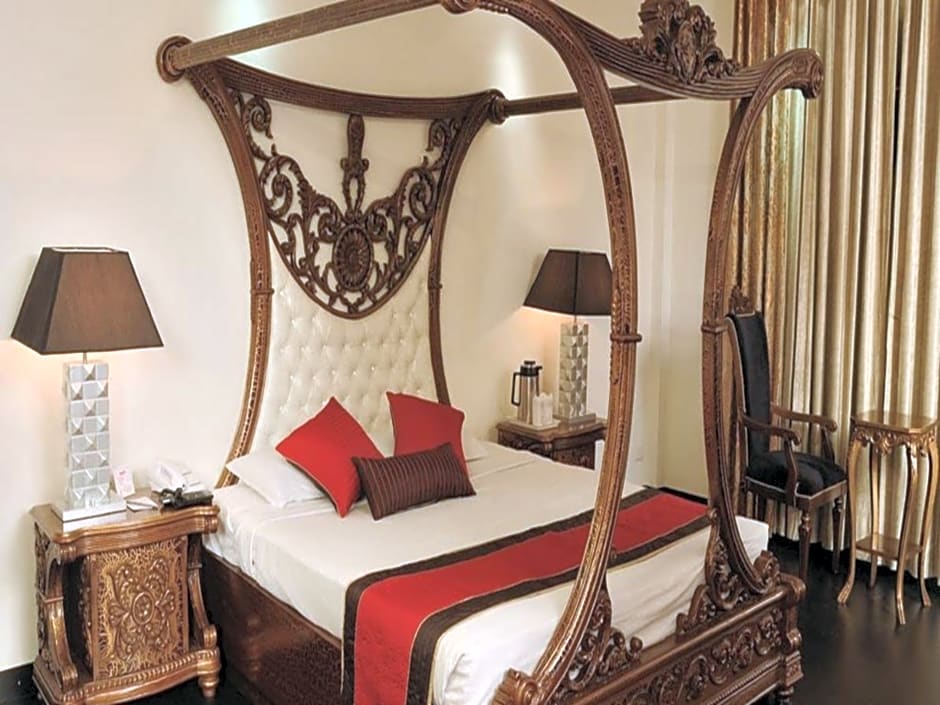Hotel Maharaja Regency