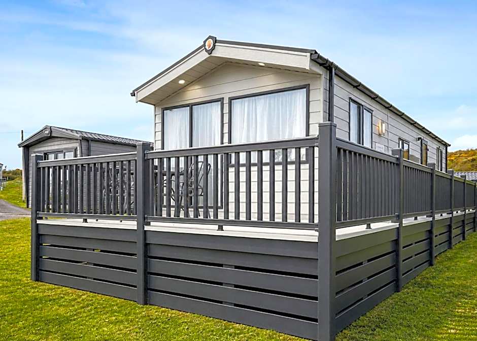 Waters Edge Leisure Park
