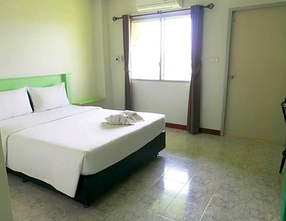 Phongkaew Hotel