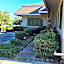 Travelers Rest Motel