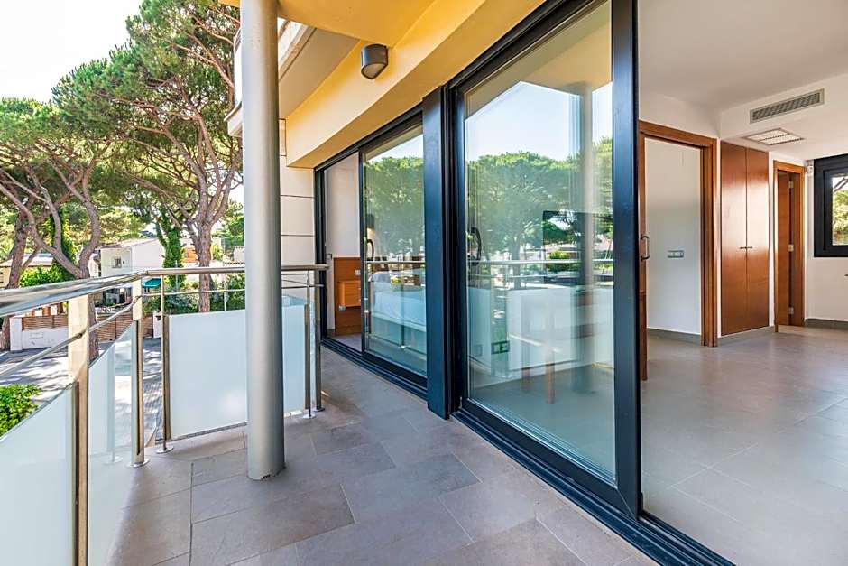 Aparthotel Las Palmeras Castelldefels