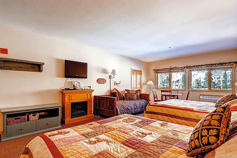 Gateway Mountain Lodge by Keystone Resort
