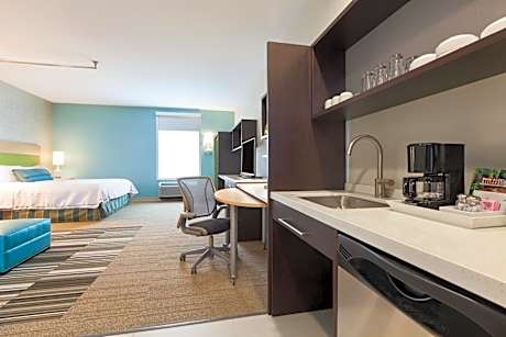 1 King Bed 1 Bedroom Suite Nonsmoking