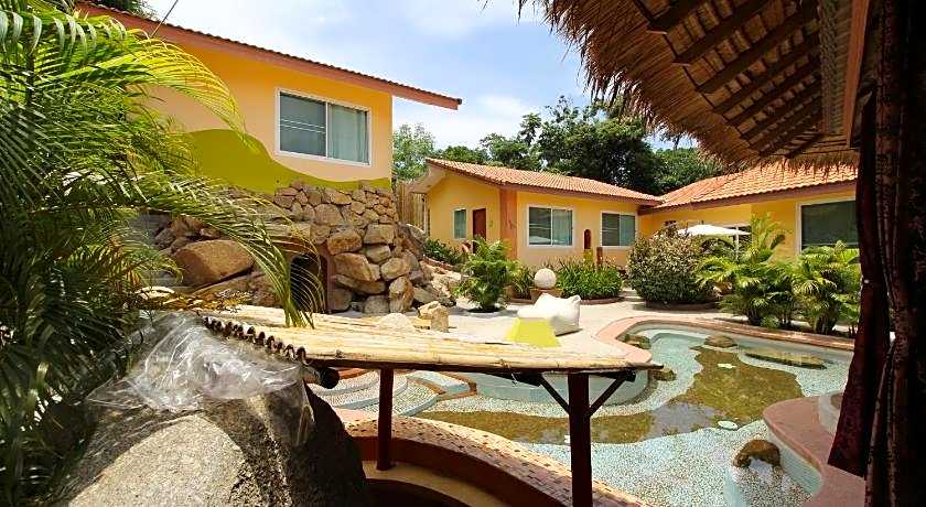 Pandora Lifestyle Hotel