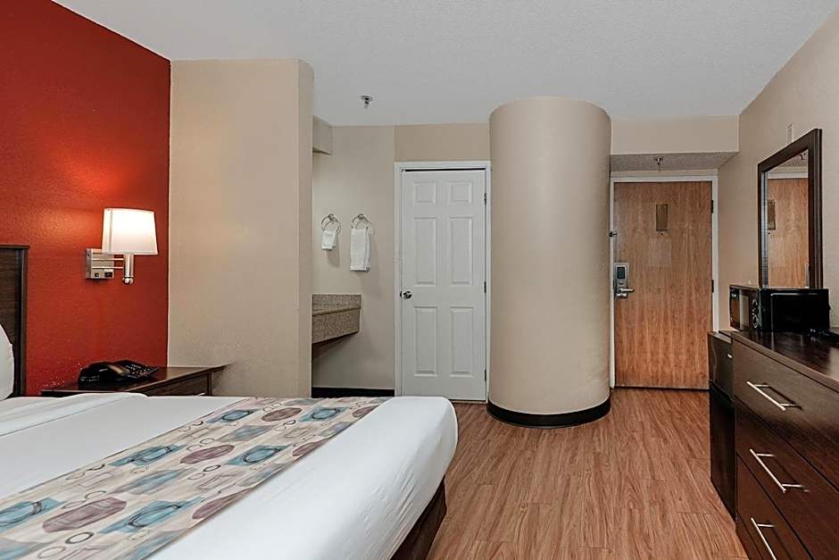 GreenTree Inn - IAH Airpot JFK Blvd