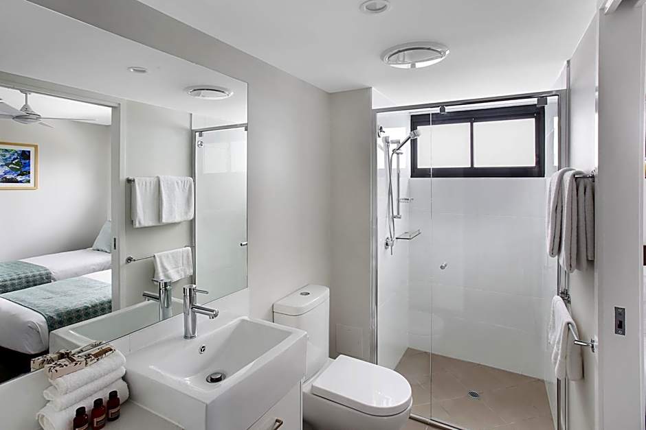 Direct Collective - Sea Breeze Mooloolaba