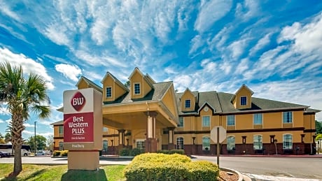 Best Western Plus Bradbury Inn and Suites