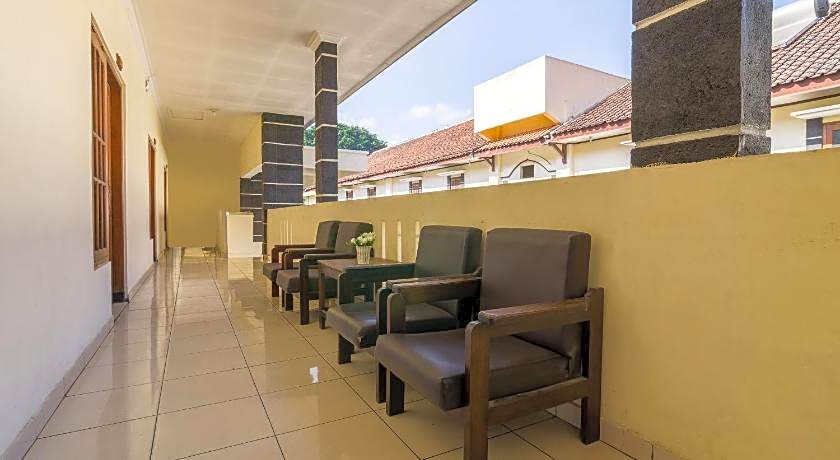 RedDoorz @ Hotel Sartika Yogyakarta