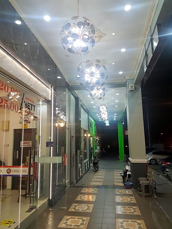 Ghazrins Hotel Dataran Larkin