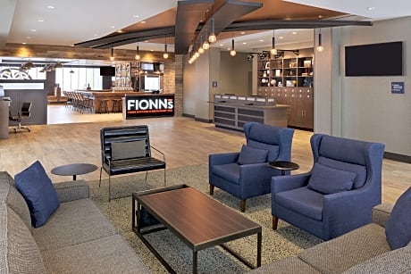 Four Points by Sheraton Toronto Airport East