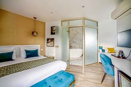 Queens Hotel