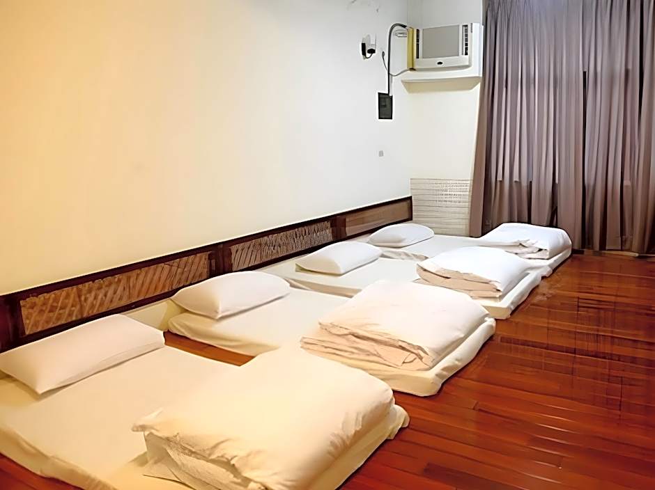 Xie Tainan Castle Town B&b