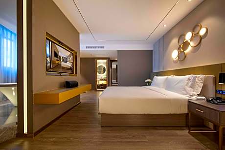 Business Queen Bed Room