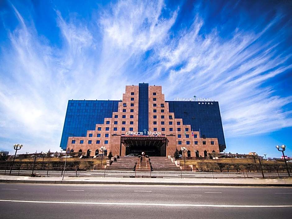 Chinggis Khaan Hotel
