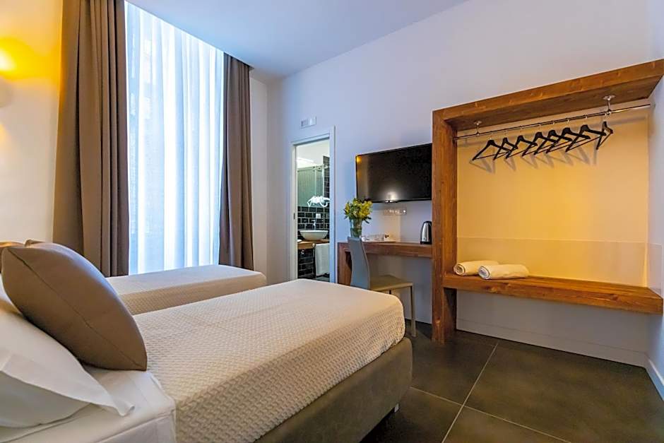 Santa Chiara Inn
