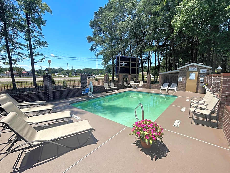 Quality Inn Kenly I-95